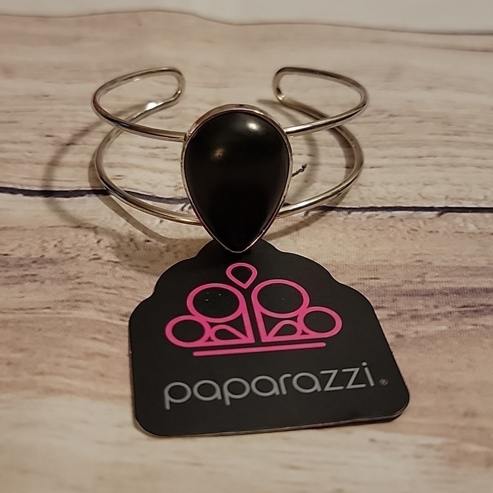 Paparazzi Black Stone Tear Drop Cuff Bracelet.